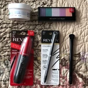 Revlon: The Perfect Eye Duo